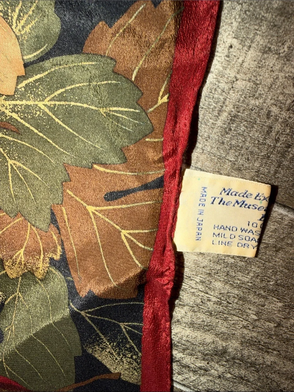 VTG Museum of Fine Arts Boston Autumn Leaves Silk Square Scarf Red Border